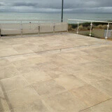 illustration pose de carrelage sur terrasse