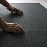 illustration de la réalisation d'une isolation acoustique sous carrelage