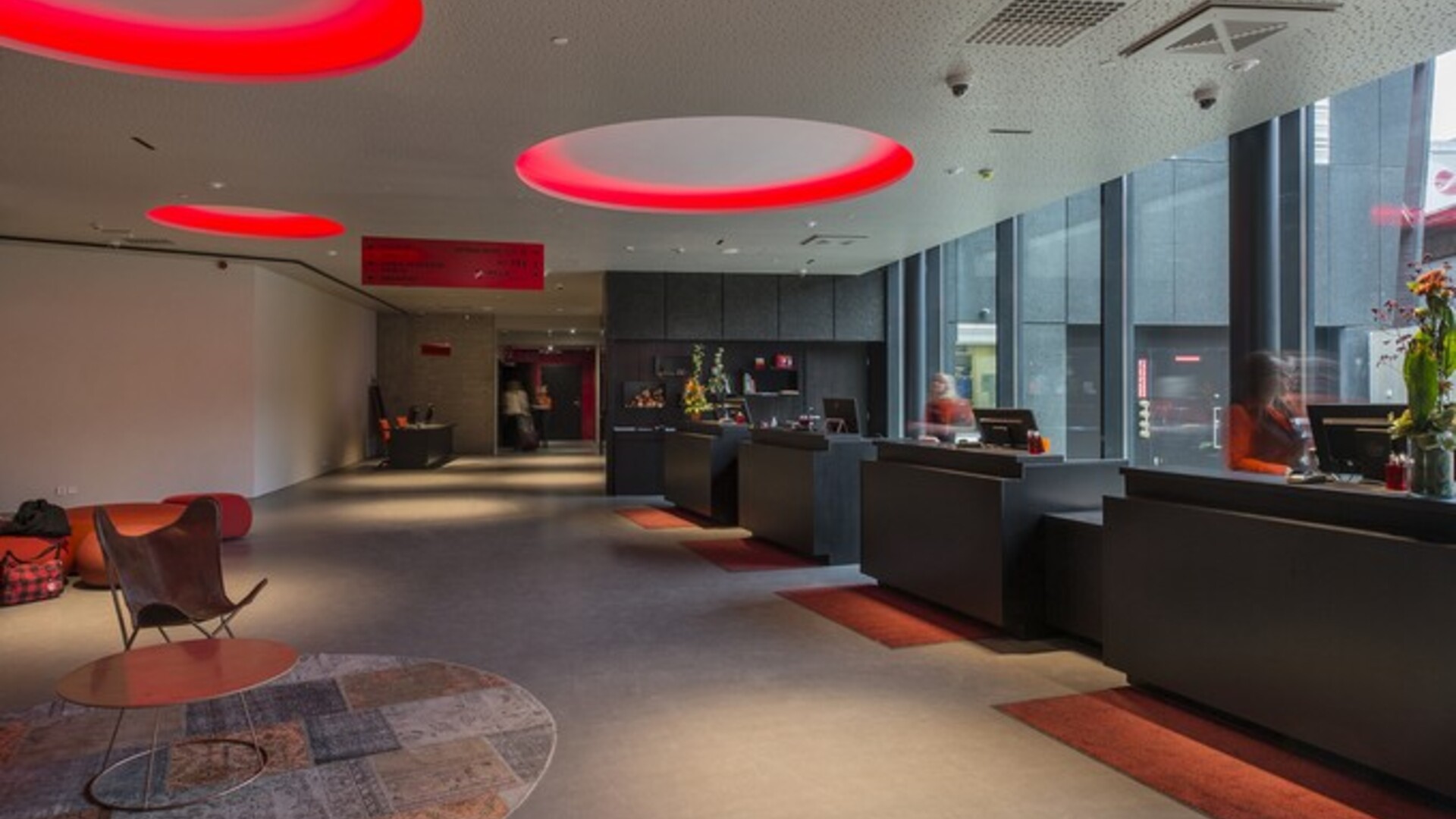 Comfort_solution_and_decorative_floors_in_hotel1.jpg Préparation et finition des sols décoratifs : prescription
