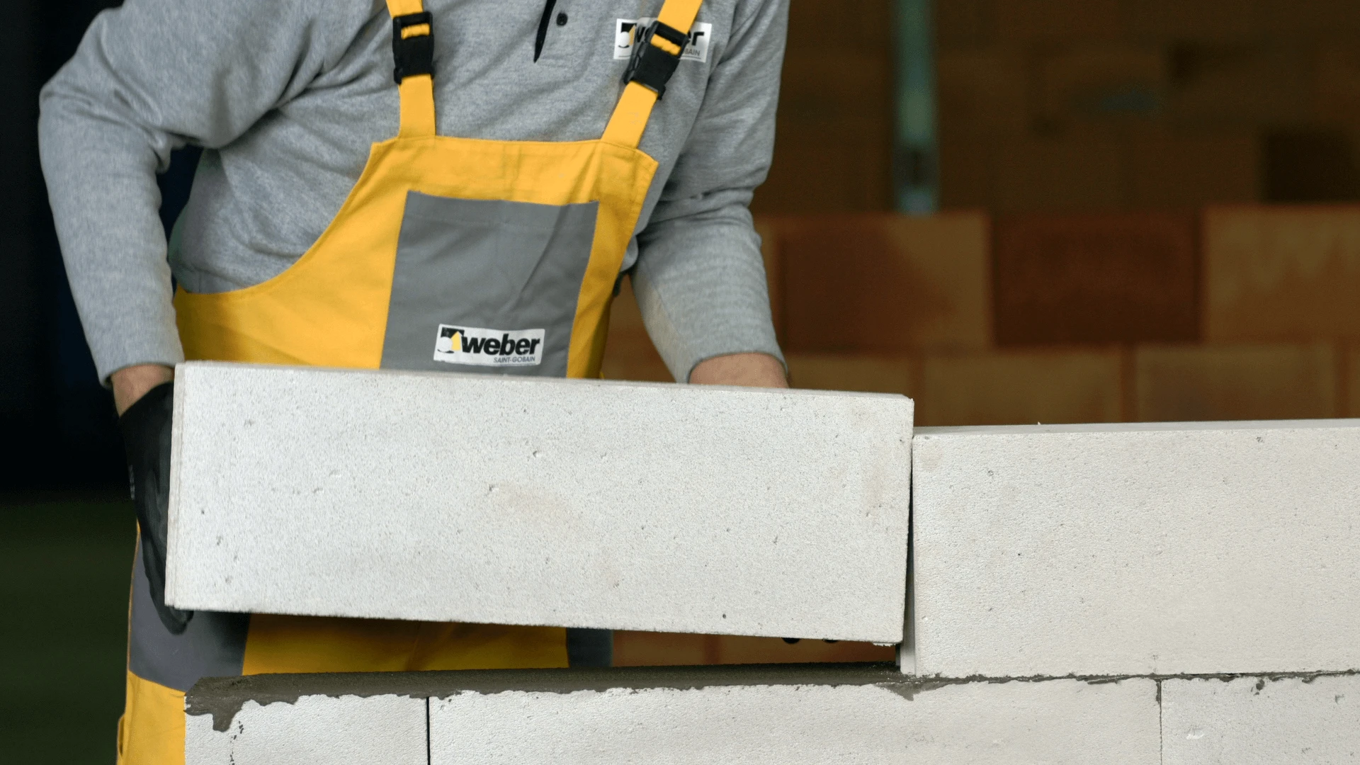 Quel enduit appliquer sur une maçonnerie de blocs de béton cellulaire ?