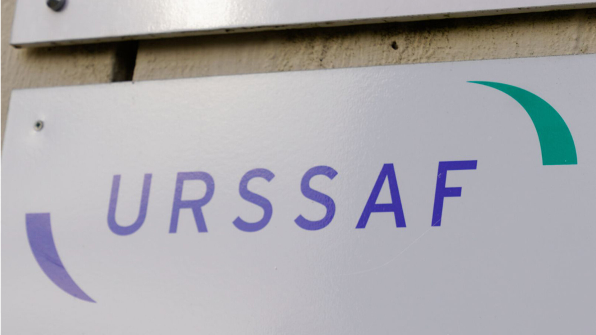 Aides URSSAF et impots face au covid 19