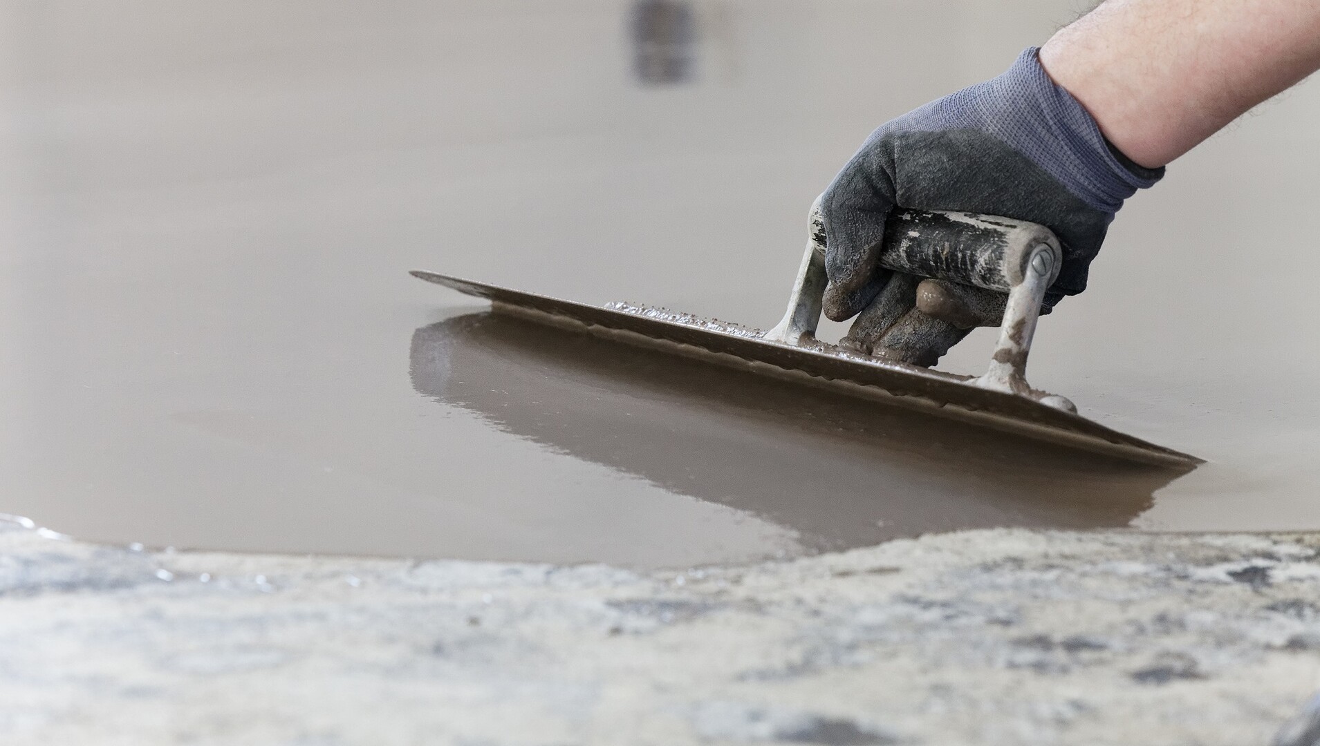 Comment faire un ragréage sur une terrasse