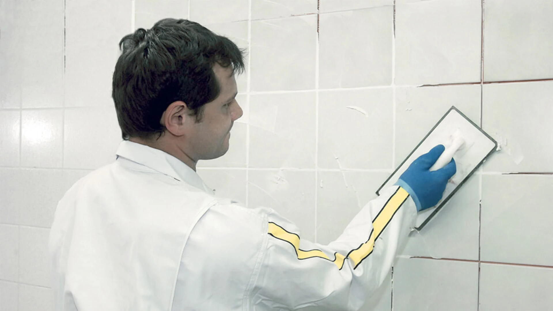 faire les joints de carrelage salle de bains