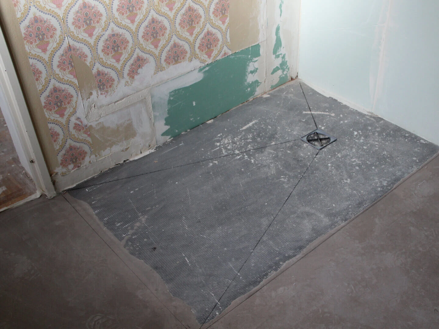 Réalisation d'une salle de bains avec Weber (5)