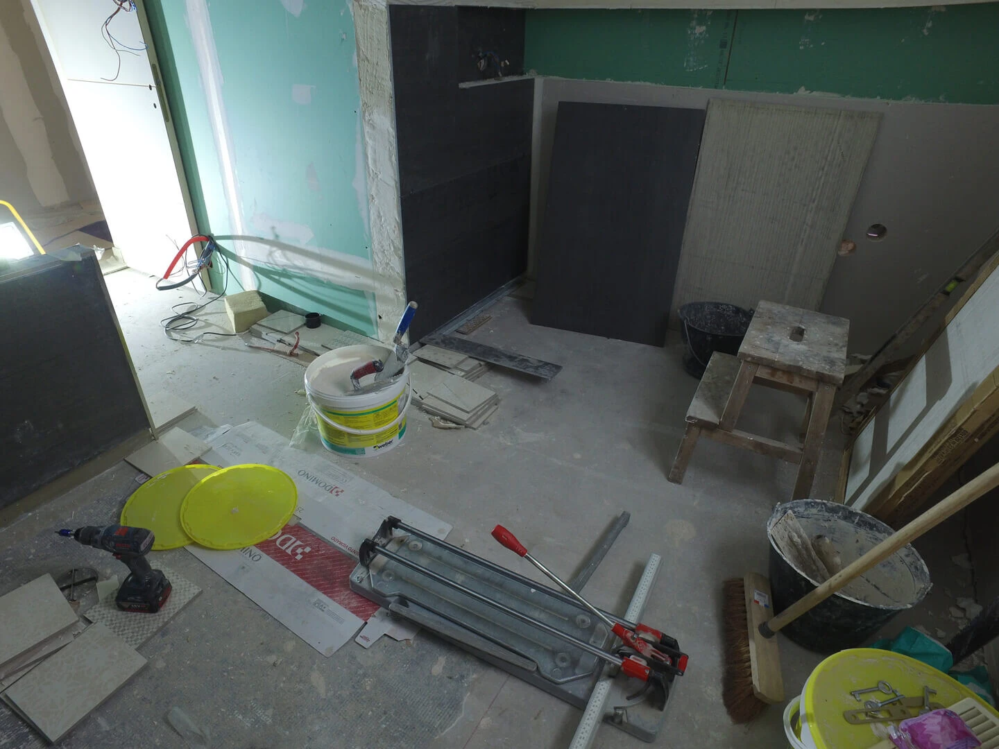 Réalisation d'une salle de bains avec Weber (4)