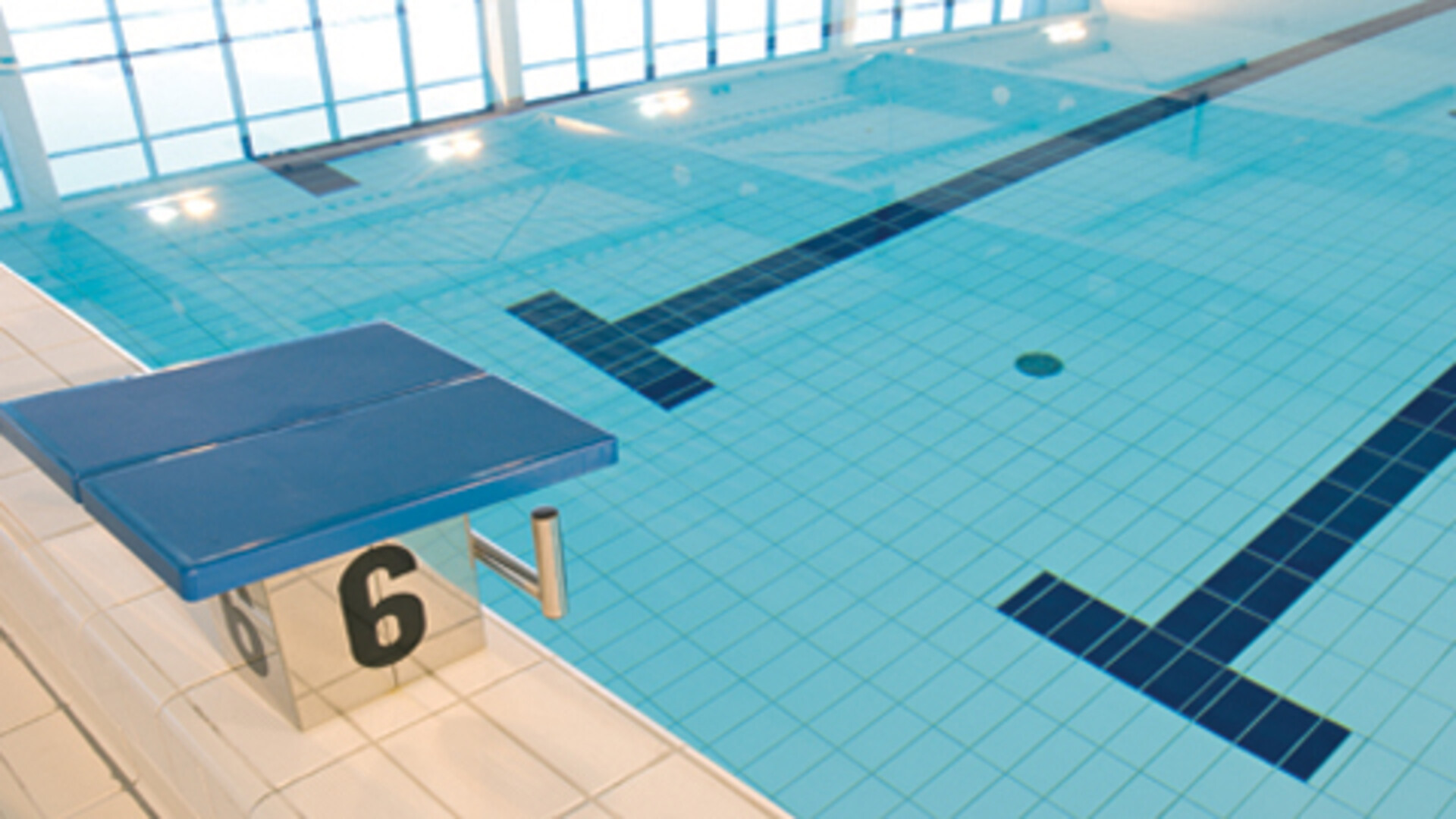 Les pièces à sceller sur la piscine