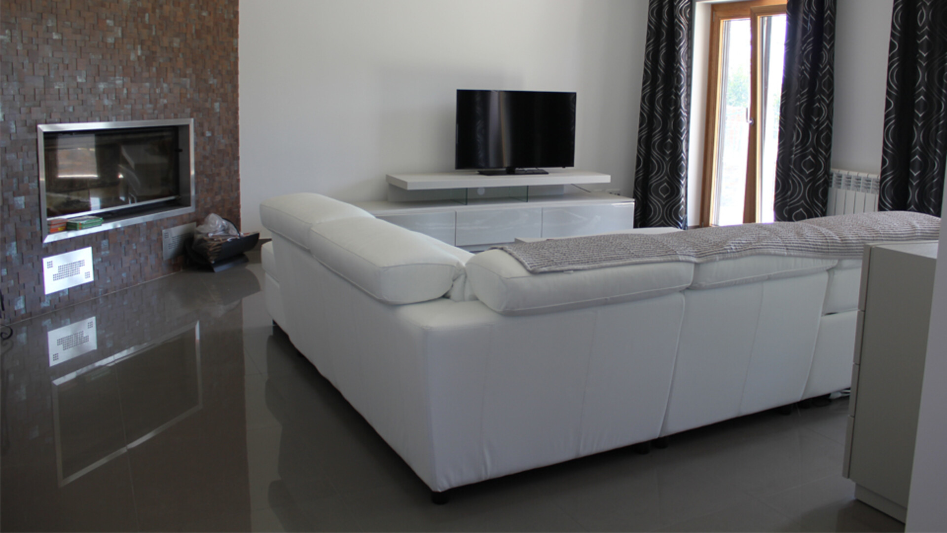 Carrelage Contemporain Pour Pieces A Vivre Au Portugal Weber