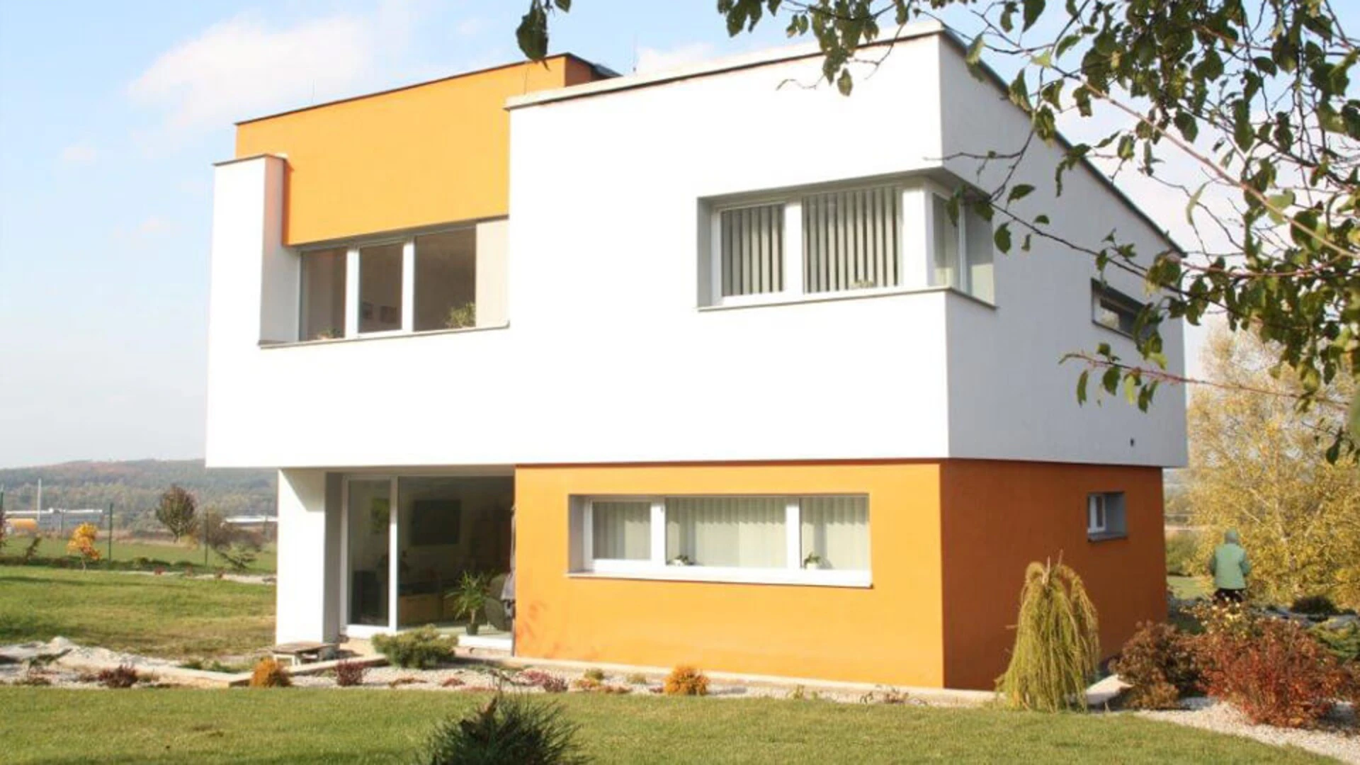 page coloris façade neuve colorée