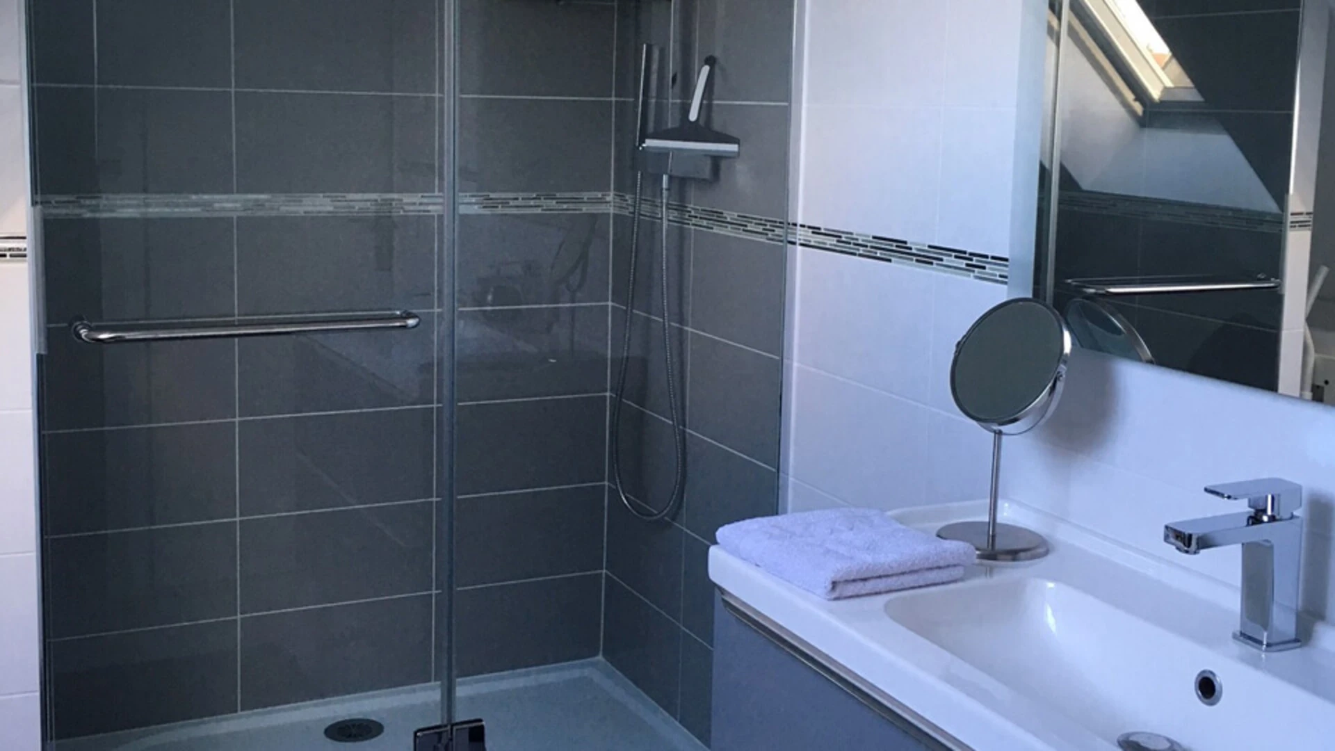témoignage avant/après, salle de bain, pose de carrelage