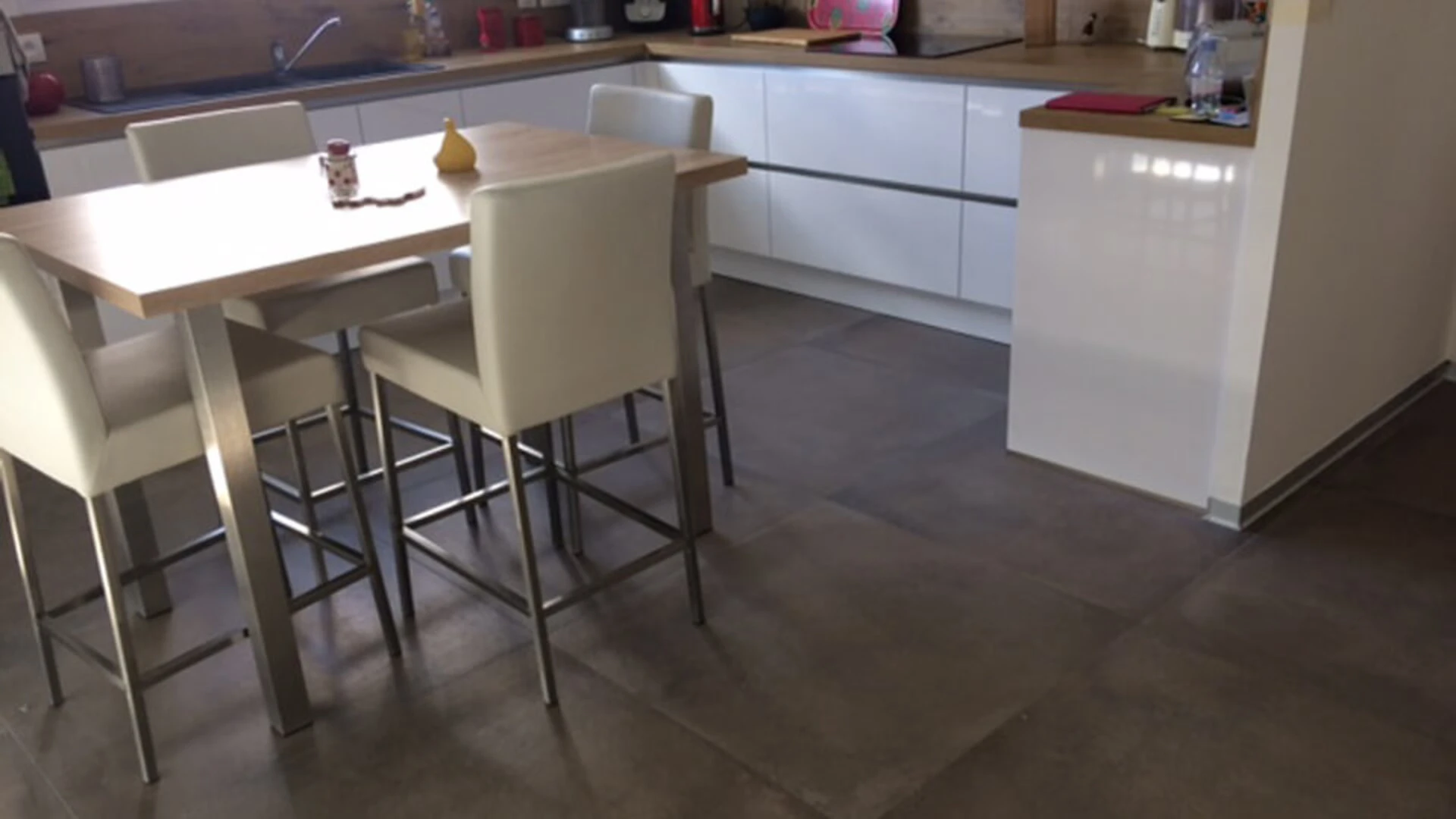 témoignage avant/après Bouxières-sous-Foirdmont, pièces à vivre, pose de carrelage
