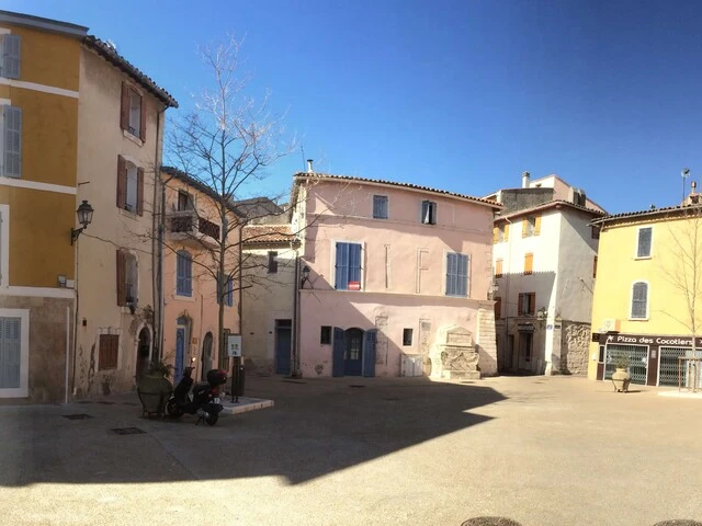 Rénovation de façade à la chaux à Martigues