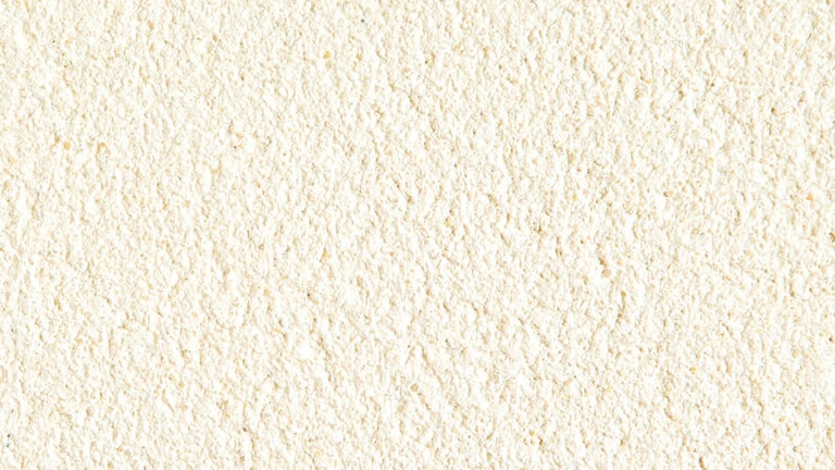 Gratté fin (parement grain fin, parement grain fin projeté, enduit épais grain fin)